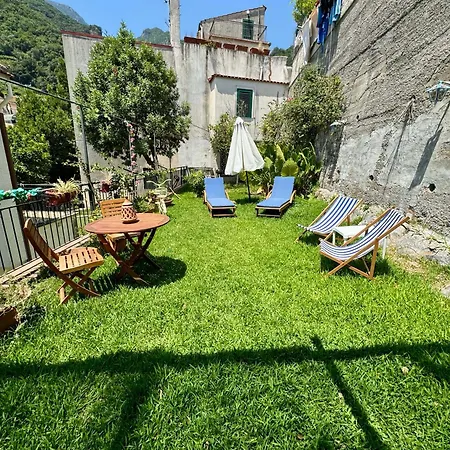 Gogas Amalfi Coast سيتارا